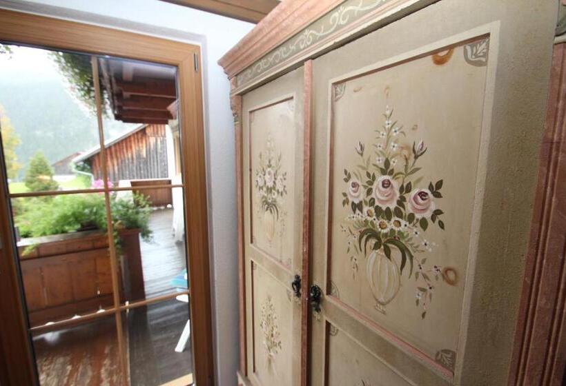 חדר סטנדרט לשלושה, Rimmlhof & Rimmlstube