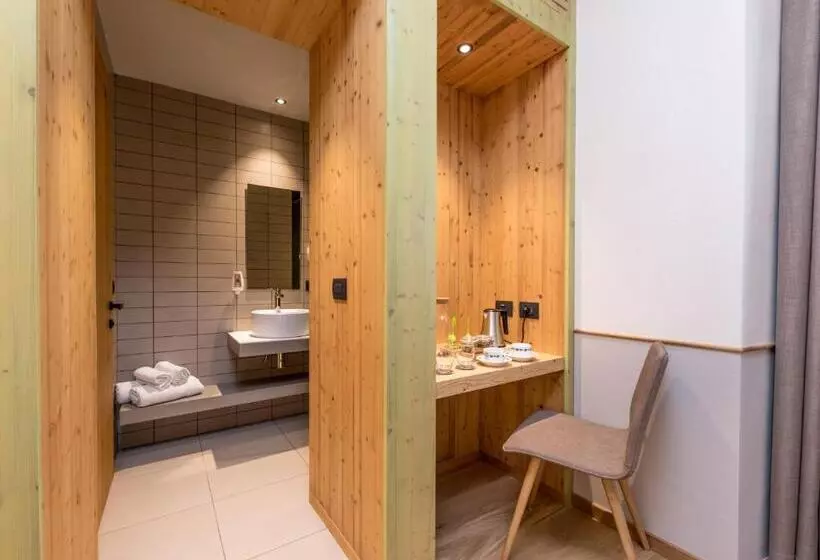 デラックスルーム, Good Life Hotel Garden