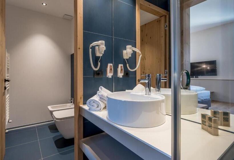 جناح جونيور, Good Life Hotel Garden