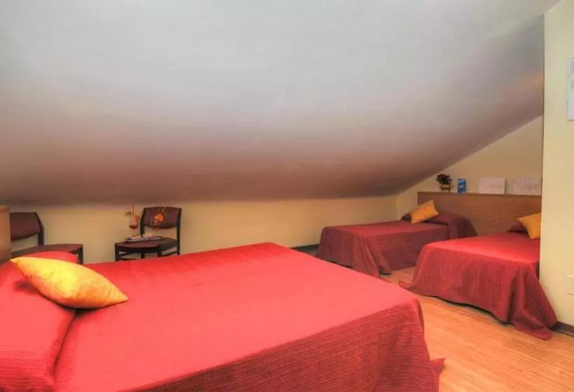 Economy Quadruple Room, Al Cavallino Bianco