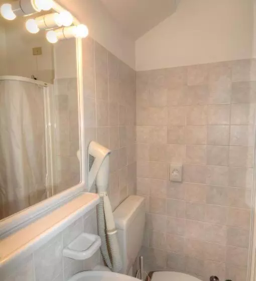 Economy Quadruple Room, Al Cavallino Bianco