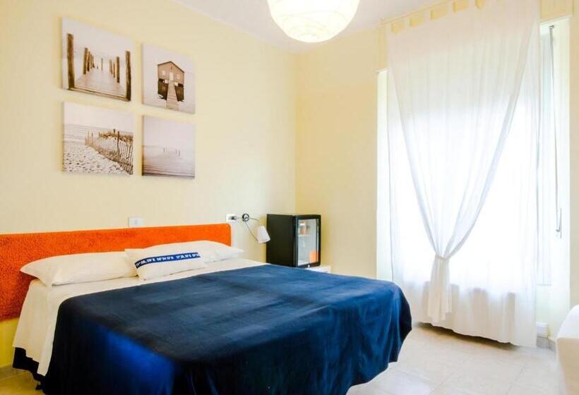 غرفة قياسية ثلاثية, Albergo Villa Gaia