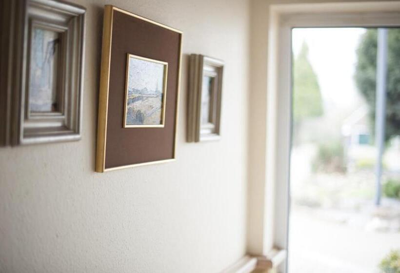 스탠다드 룸, Am Park