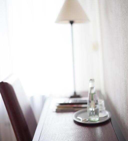 스탠다드 트리플 룸, Am Park