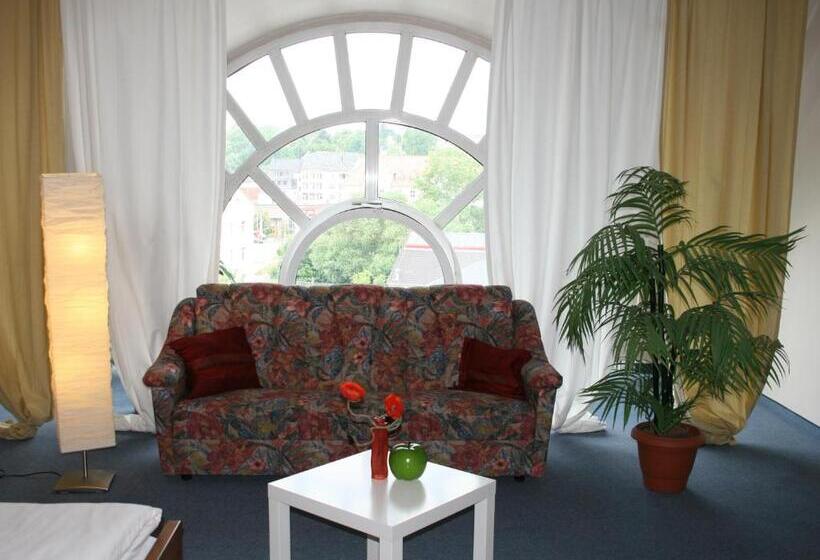 Полулюкс, Atrium