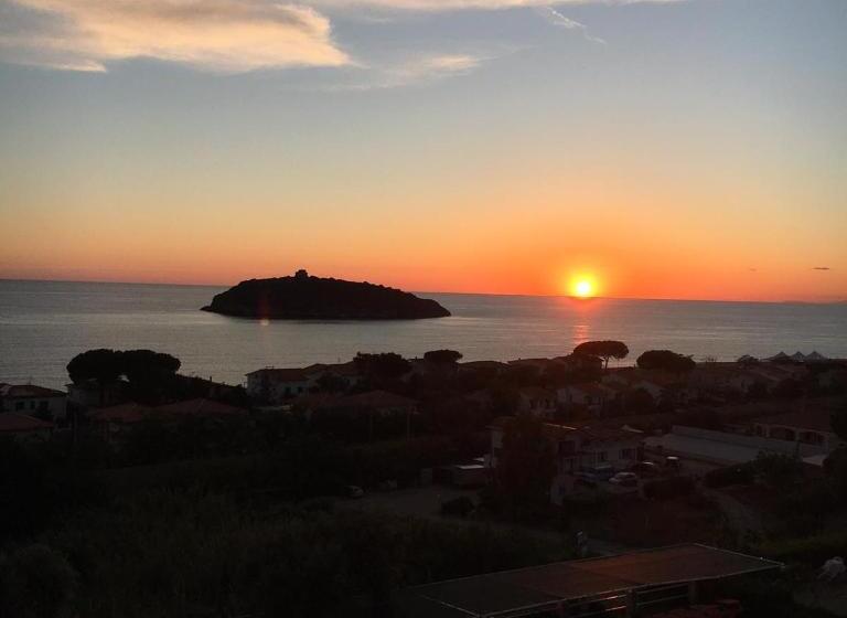 Номер Deluxe, Cristina