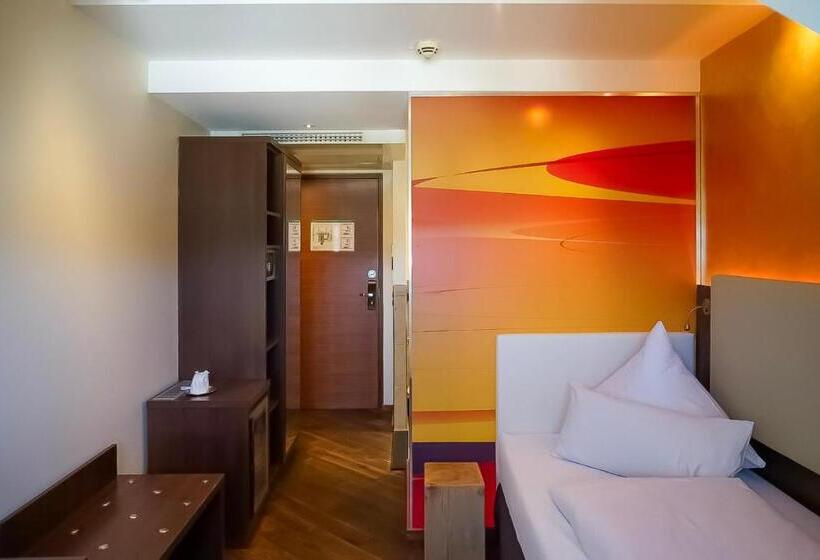 اتاق استاندارد یک نفره, Deutsche Eiche