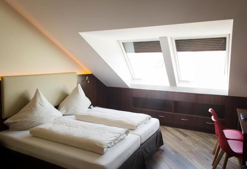 اتاق استاندارد, Deutsche Eiche