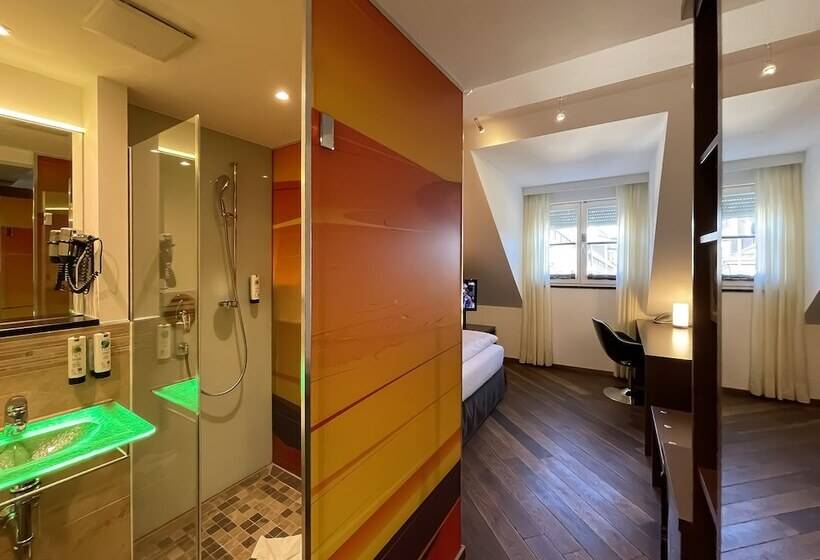 اتاق استاندارد یک نفره, Deutsche Eiche