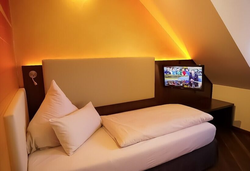 اتاق استاندارد یک نفره, Deutsche Eiche