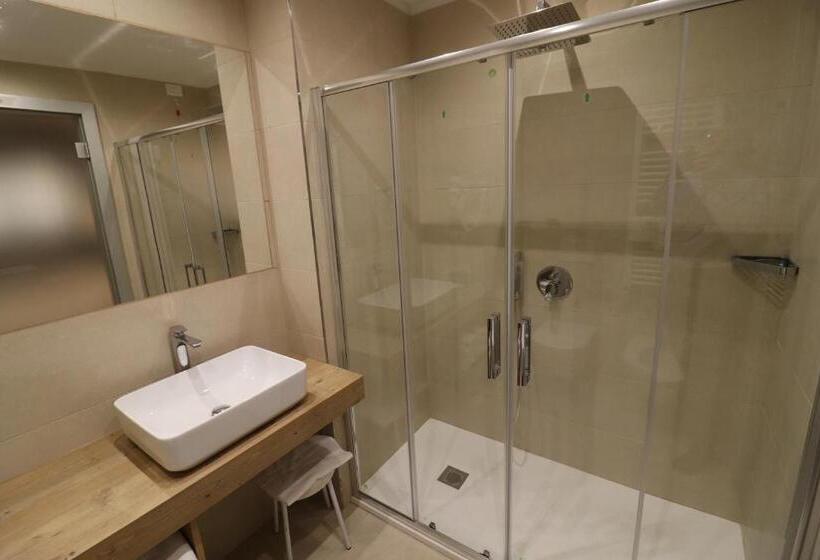 اتاق سوپریور سه تخته, Domenichino