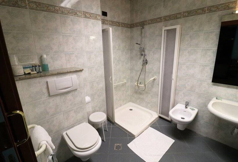 اتاق استاندارد سه نفره, Domenichino