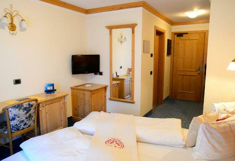 غرفة كومفورت, Gianna