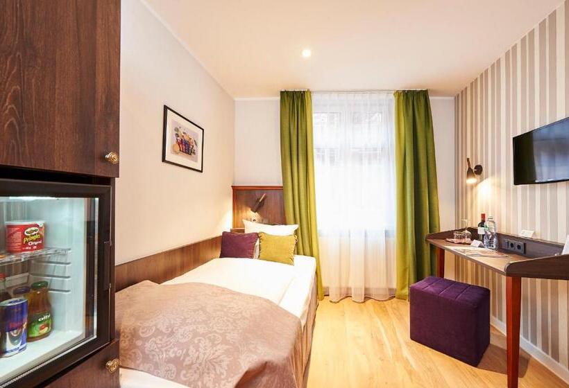 标准单人间, Hauser Boutique