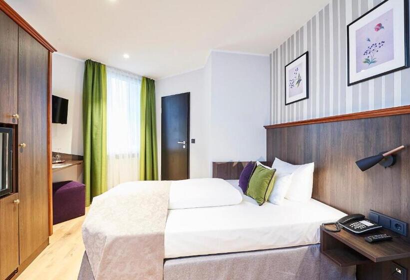 标准间, Hauser Boutique