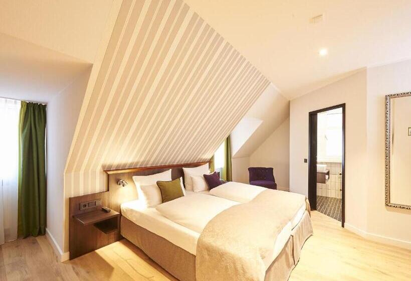 舒适型房间, Hauser Boutique