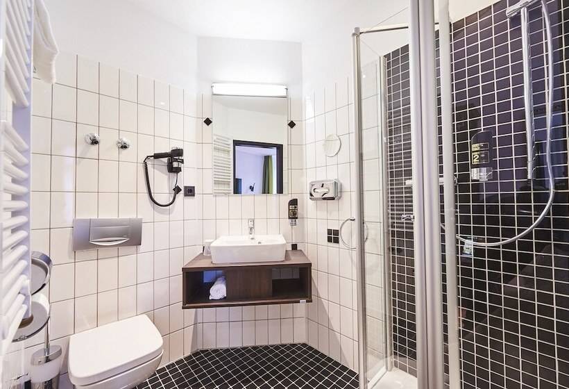 标准单人间, Hauser Boutique