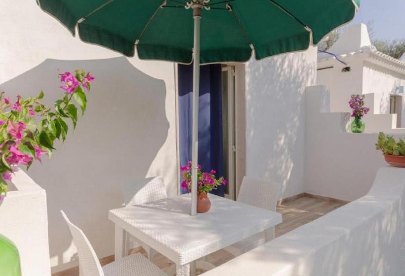 Pokój Superior Trzyosobowy, Il Melograno