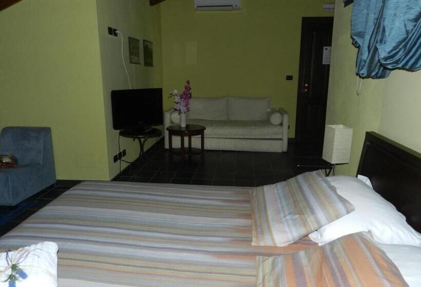 套房, L'angolo Di Rosina