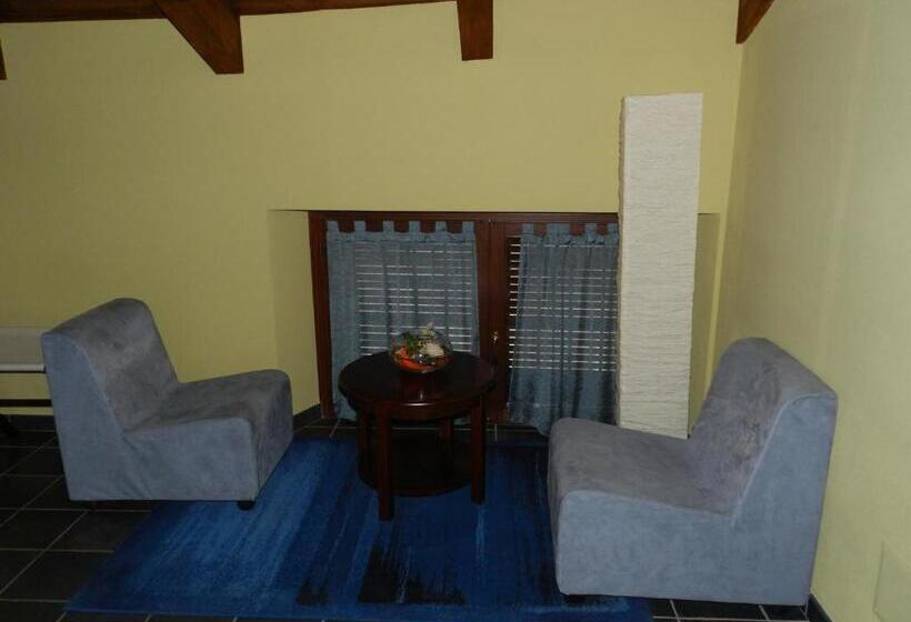 套房, L'angolo Di Rosina