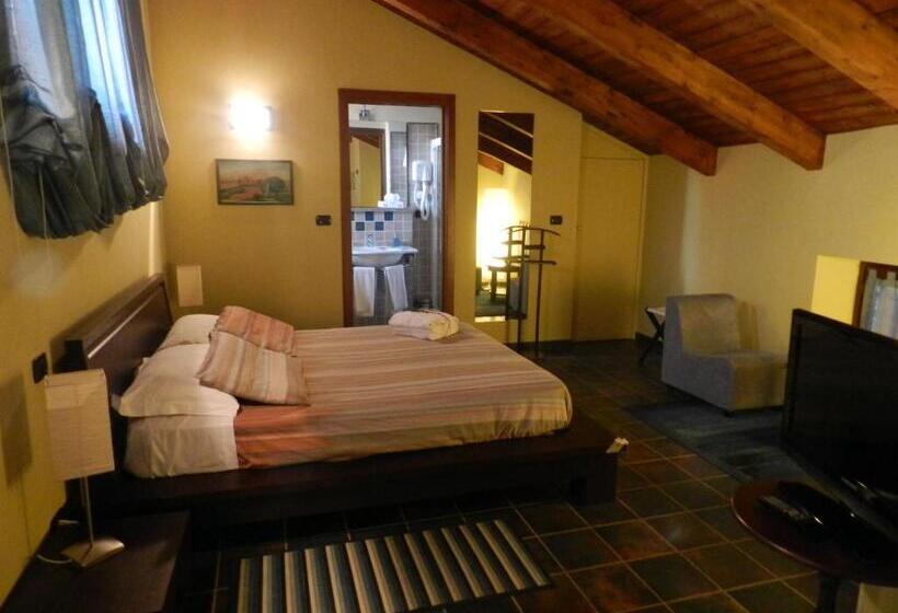 套房, L'angolo Di Rosina