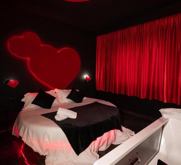 자쿠지 스위트, Meeting