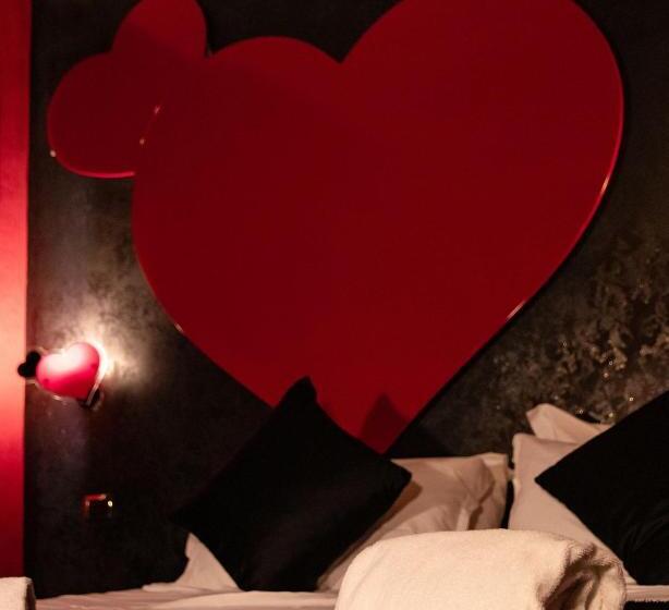 디럭스 룸, Meeting