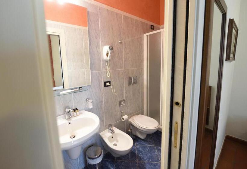 Номер Стандарт, Relais La Corte Di Cloris