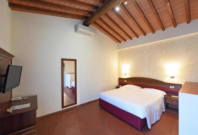 Номер Стандарт, Relais La Corte Di Cloris