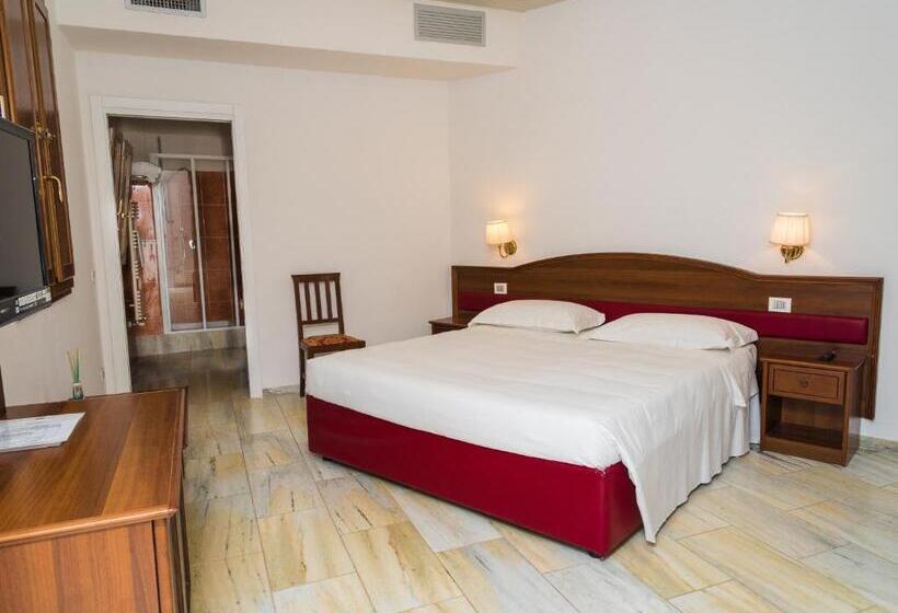 Полулюкс, Relais La Corte Di Cloris