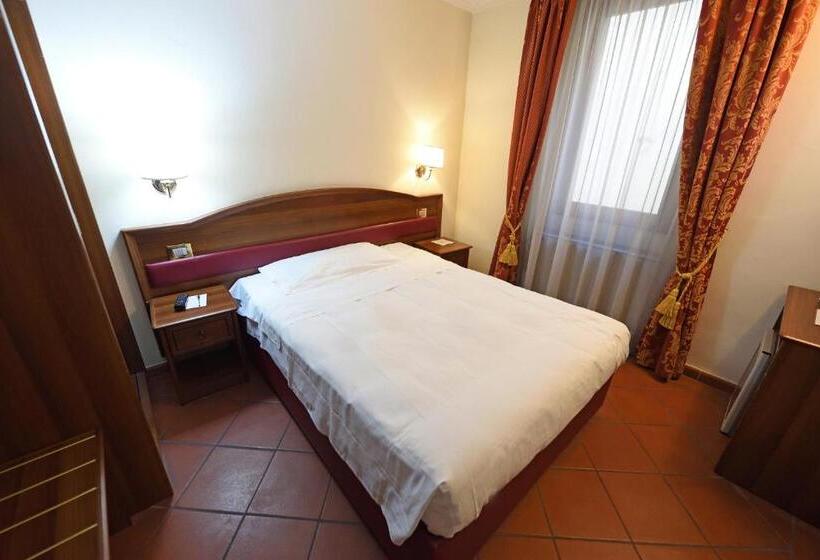 Номер Стандарт Индивидуальный, Relais La Corte Di Cloris