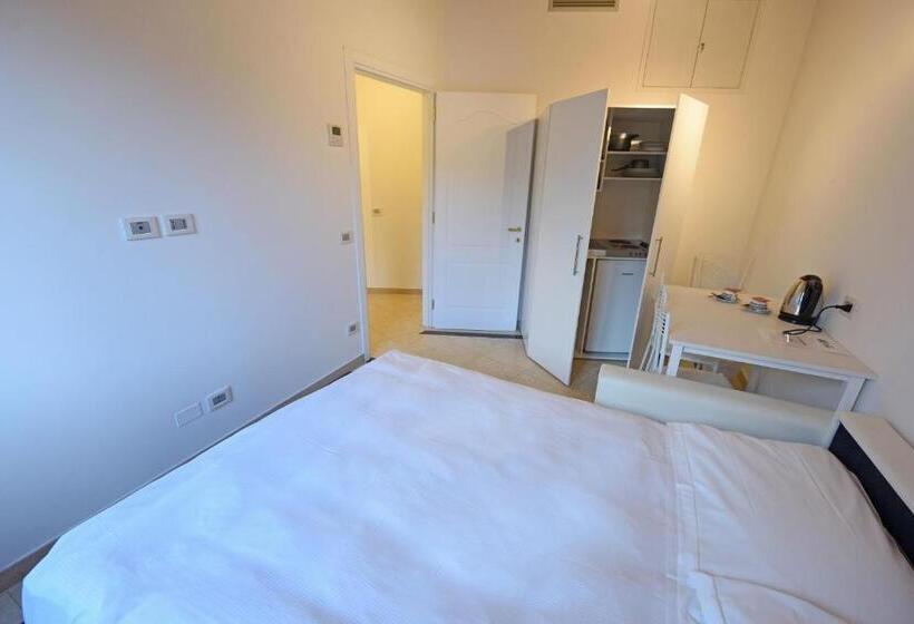 Полулюкс, Relais La Corte Di Cloris