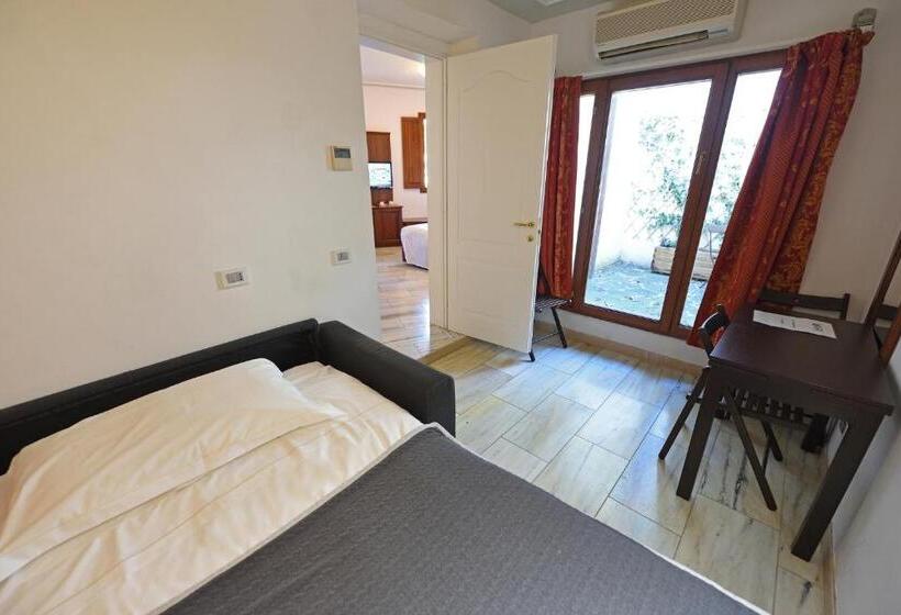 Полулюкс, Relais La Corte Di Cloris