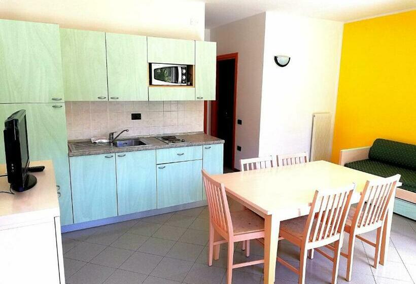 شقة غرفة واحدة, Residence Paradise