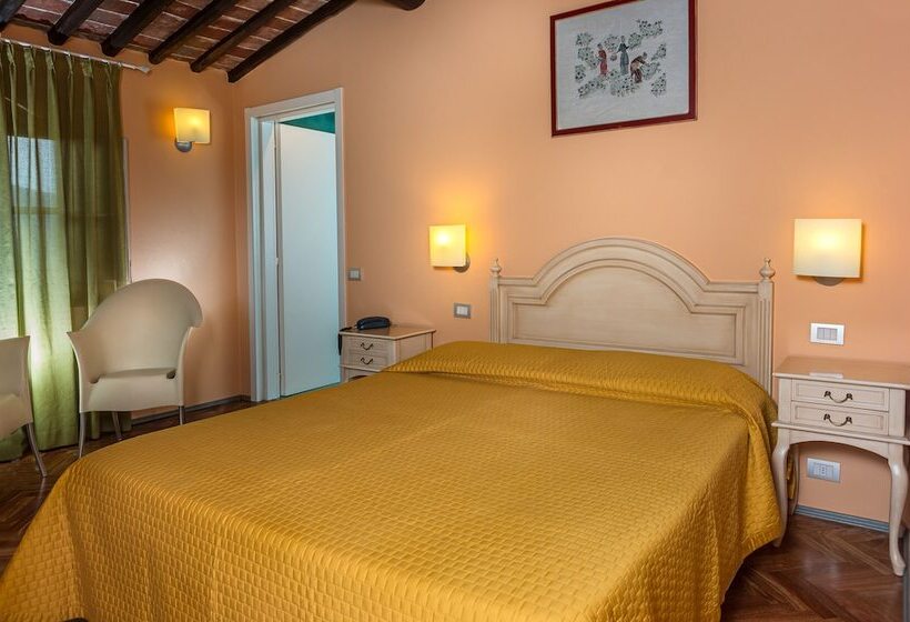 Chambre Triple Standard, Suite Accommodation
