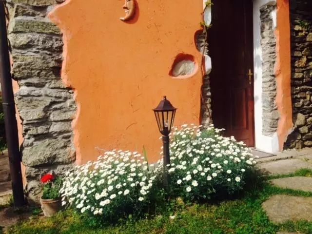 Standard studio with lake view, Residenza Erbaluna