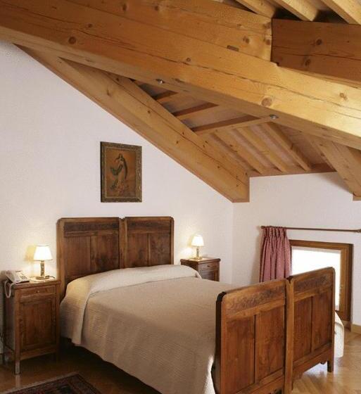 סוויטת ג'וניור, Villa Busta