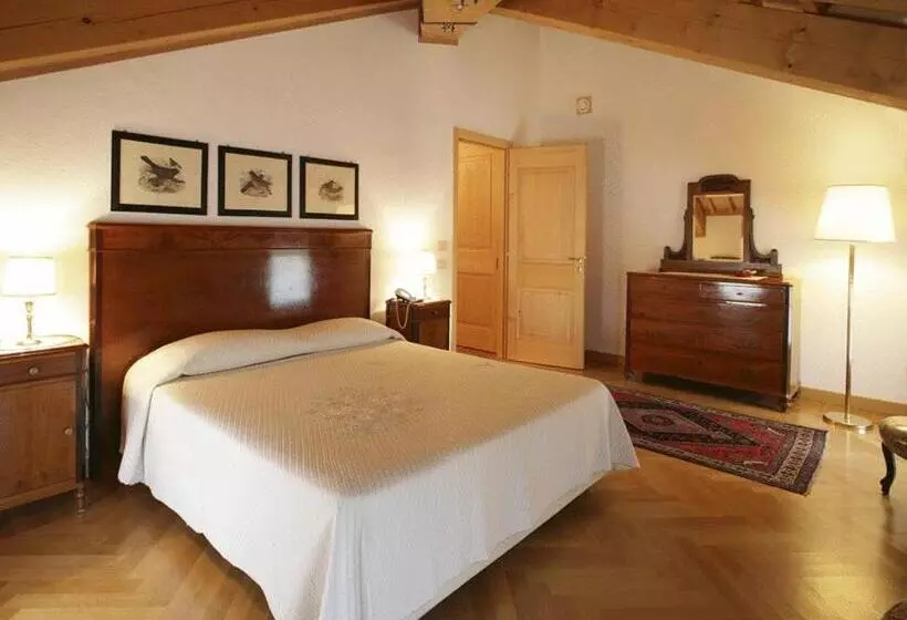 スイート, Villa Busta