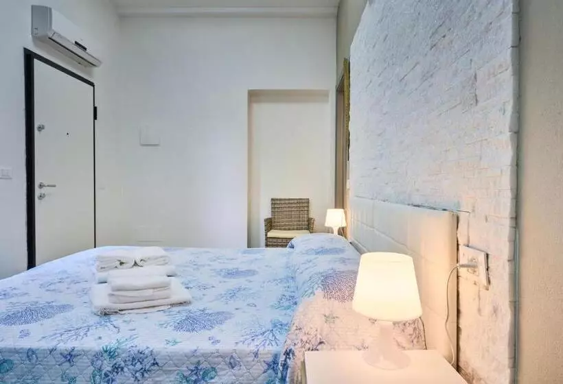 エコノミー4人部屋, Villa Del Mar