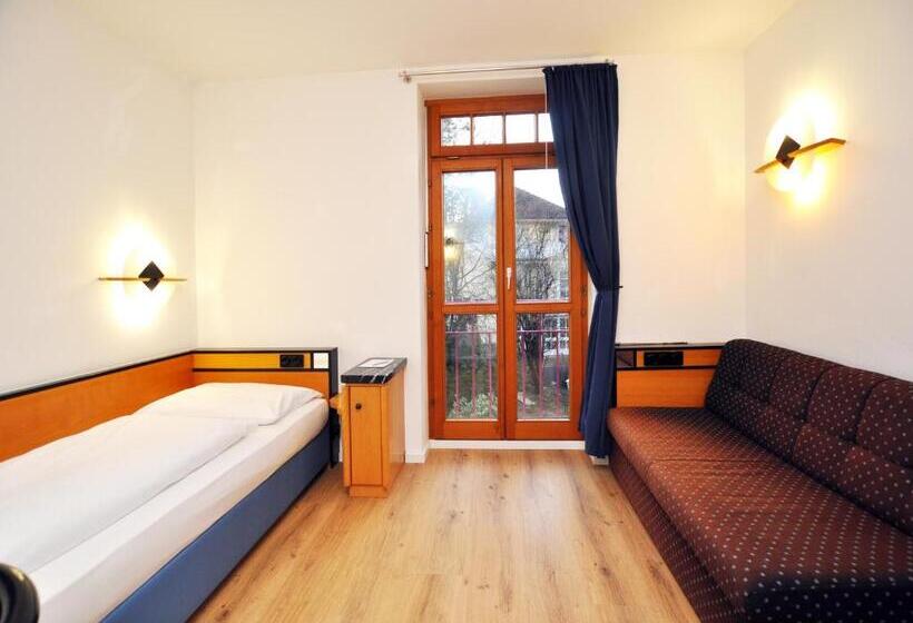 Quarto Estandar Individual, Villa Waldperlach By Blattl