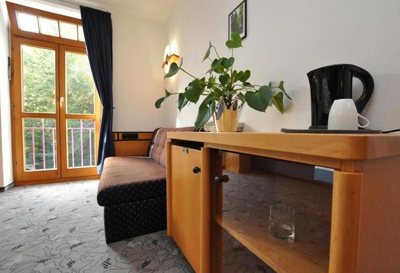 Standard Yhden Hengen Huone, Villa Waldperlach By Blattl