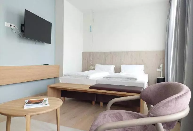 コンフォートルーム, Flair Hotel Zum Schiff