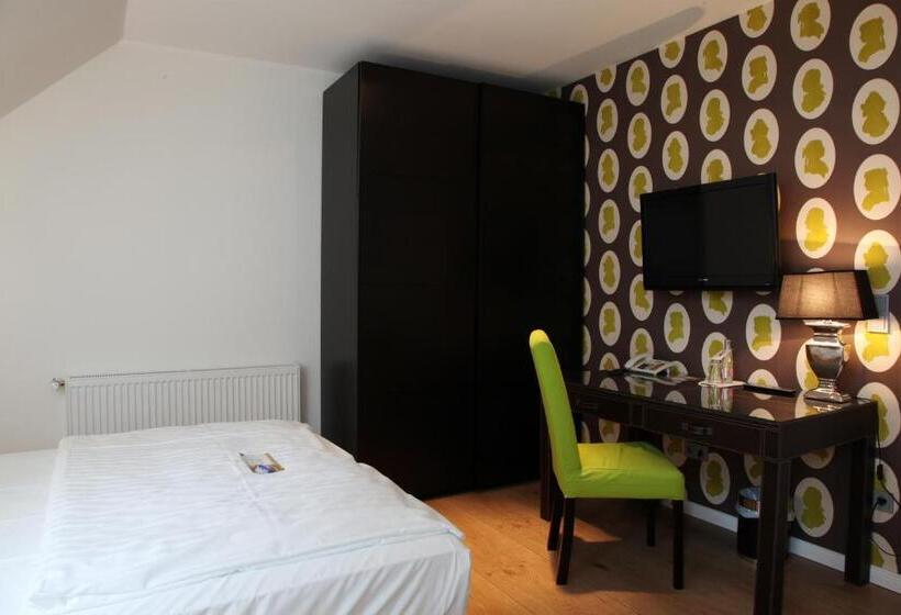 スーペリアールーム, Altes Zollhaus