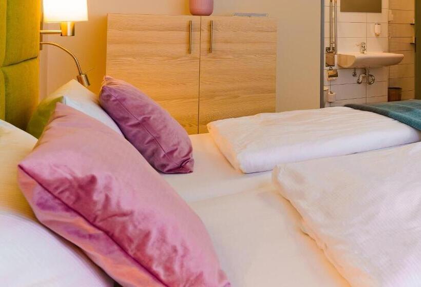 비즈니스룸, Am Kurpark