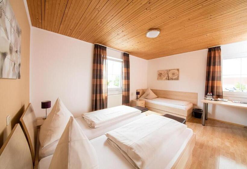 Номер Стандарт Трехместный, Bavaria