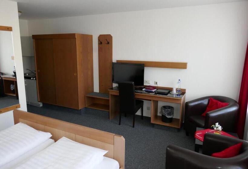 Номер Стандарт, Bayerischer Hof