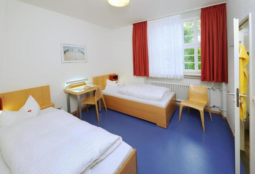 חדר סטנדרט, Bildungshaus Neckarelz