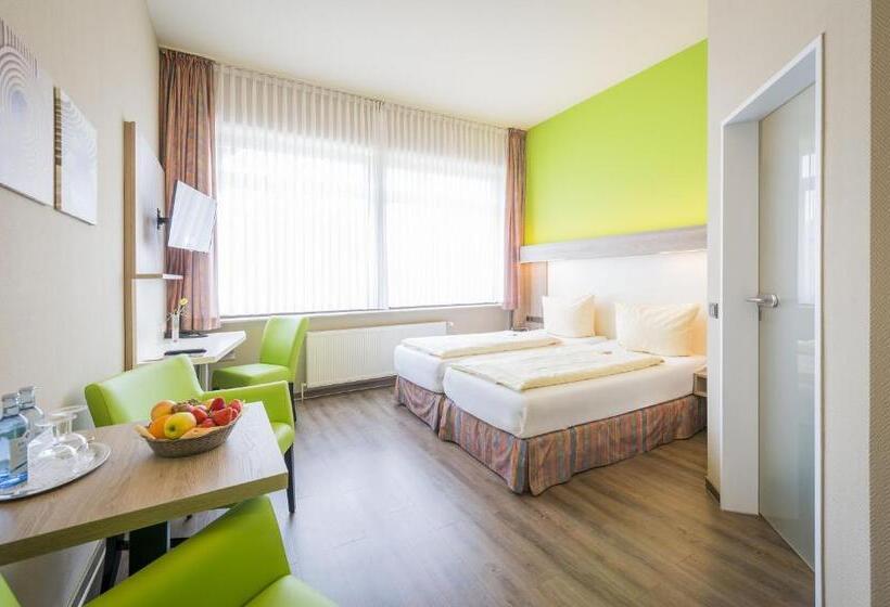 标准单人间, Diana