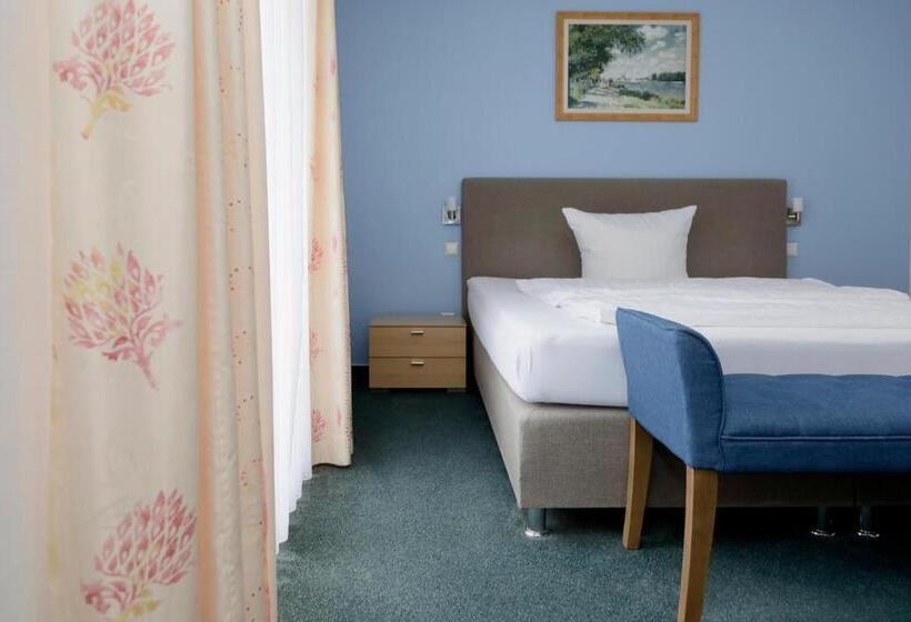 스탠다드 룸, Freye