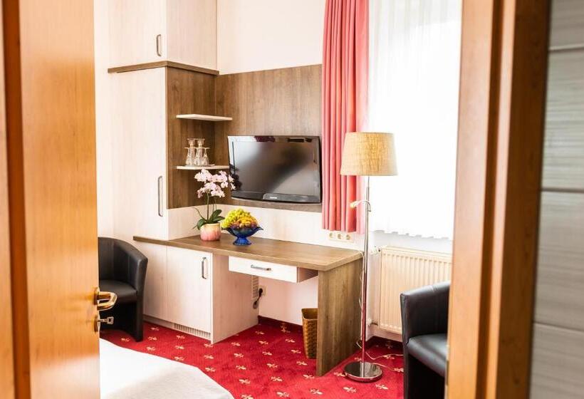 Quarto Estandar Individual, Goldner Anker